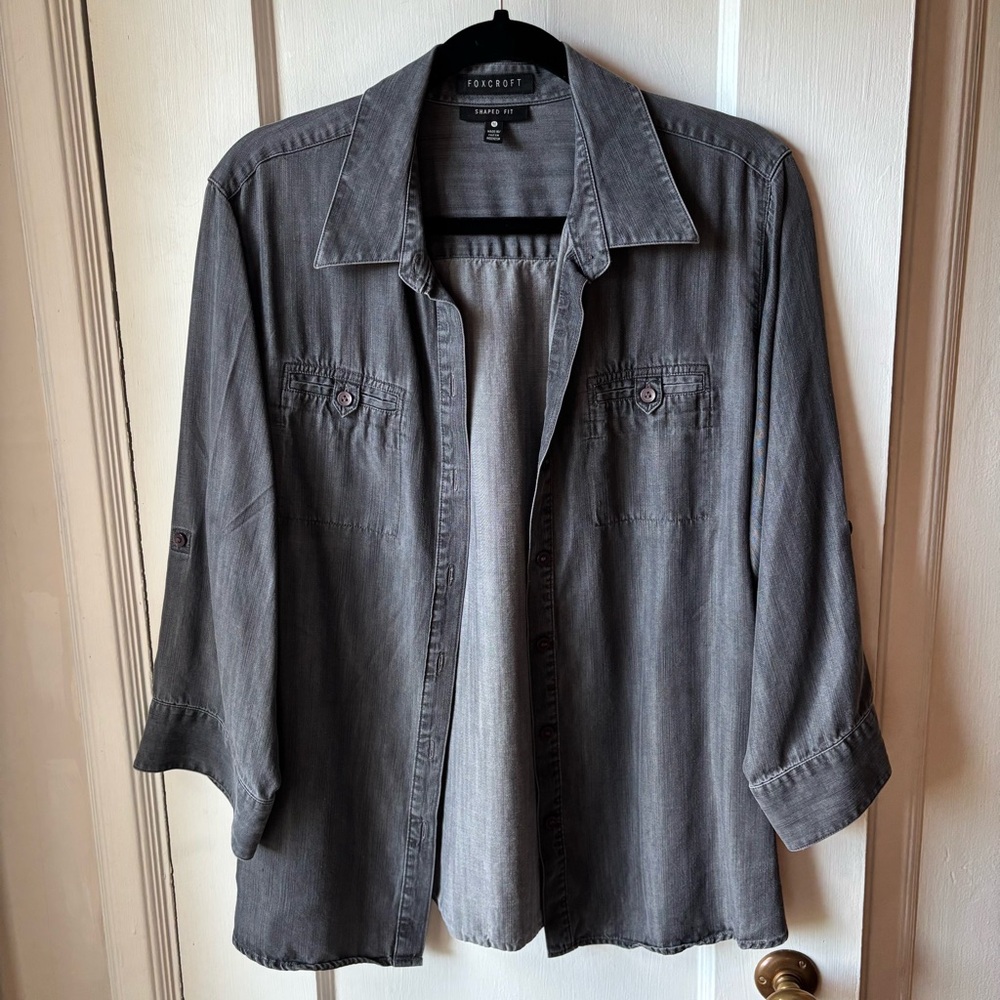 Foxcroft blouse, size L